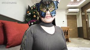 The first brain alive experience with whispering dirty words. A perverted mask that loves a cock that reacts with a hand, a mouth, and a breast. A humiliating defeat cock that can be made to stop in a row…