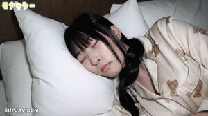 Pajamas de Ojama ♥ Natural Japanese beauty without custom ♥ Still 20 years old but already given birth, boobs are bloated ♥ Pies while enjoying too erotic feminine body ♥