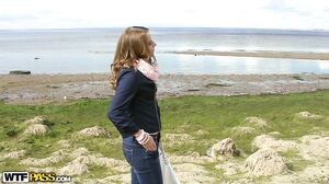 Sofi Goldfinger - Passionate First Date Sex On A Beach