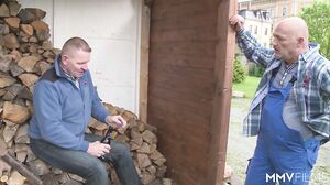 MMVFilms - Mareen De Luxe - Cleaner Polishes A Cock 2