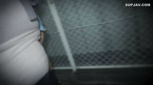 A busty half-beautiful woman who is drunk on the roadside and has no resistance is pushed into a car and taken to a hotel forcibly Rei!