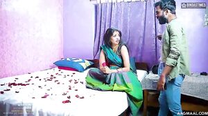 Desi Thirki Bhabhi – 2024 – Hindi Uncut Short Film – BindasTime