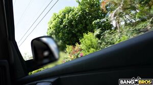 Molly Cooper - Pulling Up On Molly in 4K