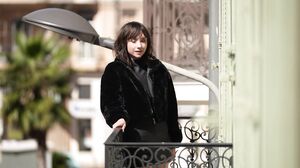 JacquieEtMichelTV - Abby 23 Years Old Graphic Designer In Vannes