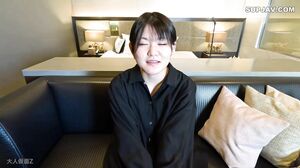 4th time (19\) Although I have serious black hair due to job hunting, I will continue to shoot. Periscope play, shaving, electric massager, creampie, semen coating