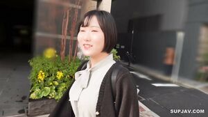 I called a cafe employee who seems to have little experience and who I usually go to outside the shop and accepted my distorted sexual tendencies and watched me masturbate… I was violently penetrated deep inside my frustrated pent-up sexual desire and eja