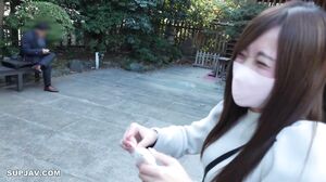 Even though she is a cute and obedient girl like a slut, her love juice overflows every time she is penetrated, and her lewd voice and gaze make her ejaculate while feeling shame. She is creampied twice!