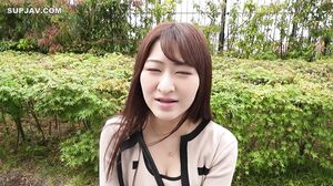 First shot Face showing Innocent older sisters shocking application Beautiful yet obscene beauty and F-cup