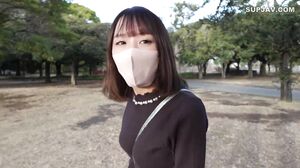 First shooting/face showing! The Fcup receptionist whose stockings dig in is a perverted woman who leaks squirt everywhere when she enjoys pleasure! Shaking her big tits and squirting, she cums twice in a row!