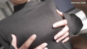 Big breasts/glamour Beautiful skin lady with natural J cup. Creampie