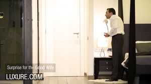 Luxure - Gorgeous brunette have sex in front of her husband