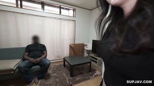 I let my fair-skinned, petite girlfriend fuck a black dick. First creampie for the first Japanese man! Leaving the rich DNA in Japan!