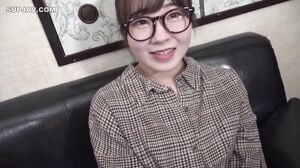 A big pie OL with erotic glasses that looks serious ♥ A girl who has a raw copulation with a saffle at the end of work. A big cock with perverted glasses is thrown in and a large amount of vaginal cum shot is poured into the wet pussy