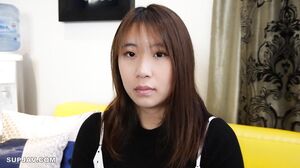 Masumi 31 years old Shaved plump G cup big breasts Pies a large amount to a married woman