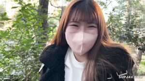 Full-length appearance! SHOP clerk Yurika-chan is obedient and will do anything, so I gave a large amount of uncle’s sperm! ! With review triple benefits!