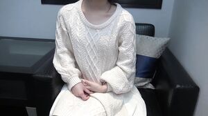 An 18-year-old Kansai with an outstanding style and easygoing style. Release your sexual desire with a man’s cock rather than masturbation! The tightness of the enchanting pussy that captivates men makes her ejaculate and ejaculate!