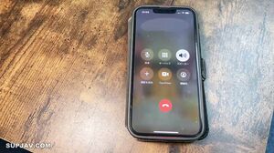 A girl with a huge ass is fucked and fucked in the middle of the night..!