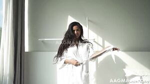 Poonam Pandey - Black Tub Uncut (2024) OnlyFans Hindi Hot Solo Short Film