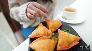 IKnowThatGirl - Renee Rose - Windy Day Cafe