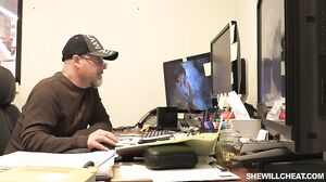 Farrah Dahl - Family Style Cucking in SD