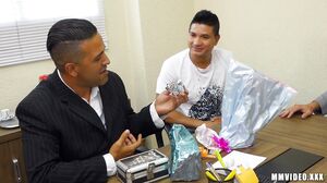 MMVIDEO - Cuckold gives wife to coworkers