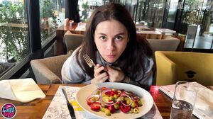 Loly Lips - Typical Day With My Girlfriend