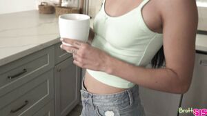 Jazmin Luv - Hot Brunette Teen Gets Fucked By Her Stepbrother