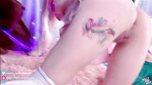 MollyRedWolf - Fucked me while I was taking selfies and filming a stories