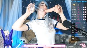 MollyRedWolf - Showed her skill slobbering blowjob with two dicks ❤ MollyRedWolf