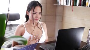 Liloo - School Girl in HD