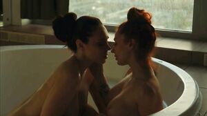 Leyla Mult - She Maked Me Cum This Morning