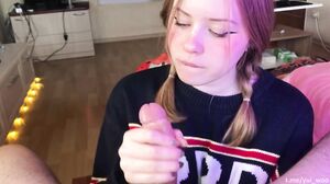 Yuiwoo - Student girl gently sucks and loves cum