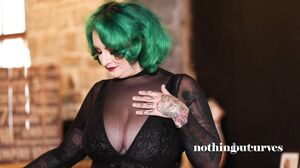 Galda Lou - Secret to Seduction (nothingbutcurves)