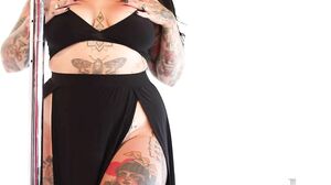 Cherrie Pie - LOOK NO PANTIES (nothingbutcurves)