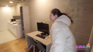 LunaLure - I Asked How Much Do You Pay For Rent, She Sat On My Face