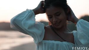 FemJoy - Bua Sunset Sea