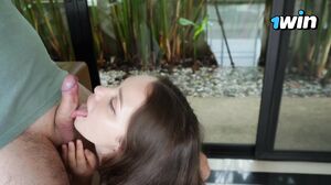 Deluxe_Bitch - Morning Sex With My Stepsister