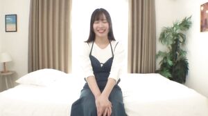 VOTAN-098 A calm and relaxed older lady tries her hand at lascivious play for the first time in her life! This is an adult video, so please try to tease M-men to the point that the user will be turned off!
