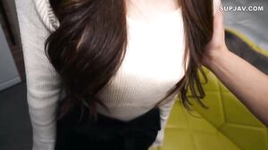 Playing tricks on a petite young lady under 150cm. *Uncensored, Raw Nakadashi + Oral Ejaculation.