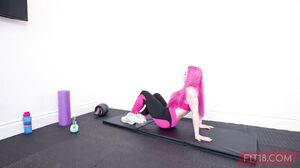 Lily Lou - Wild Hair Big Breasts And A Lot Of Fun At The Gym