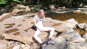 Sarah Evans - Sarah Evans. Playing with My Very Wet Pussy In Public