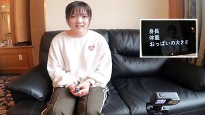 148cm Chibi x Simple JD Rin / She is interested but has almost zero sexual knowledge and experience… She is a complete novice who has never even touched a penis before…