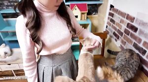 Super cute and super rare Cat cafe date, cat melts me down “Cute…”. I was so crazy about my dick after the date…………………………….