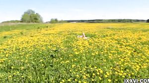 Vira Gold - Casual Blowjob from a Stranger Girl in the flower field