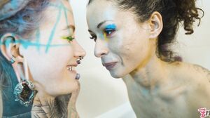 Anuskatzz & Stacy Bloom - Fist Up Their Asses in 4K