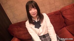 Until the 25th, 1290pt ※ 18-year-old girl in her prime, applied because she was short of money during the summer holidays “to go out with friends”. She was pure and beautiful in every way, and I made sure to dirty her up with my cloudy white fluid.