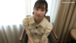 I helped her with a video of her buzzing with a white, slender and slender 1./8 Nakadashi.