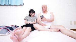 YST-323 It doesn't matter if it's vulgar or elegant, I want to play with Fuyuai as much as I can Winter Ai Koto