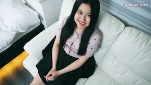 A girl who is a student of mine and she doesn’t say much, but she regrets it. Uncensored, 2 live Nakadashi + 2 additional girls!