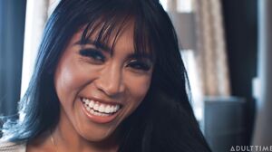 Ember Snow - Up Close With Ember Snow in 4K